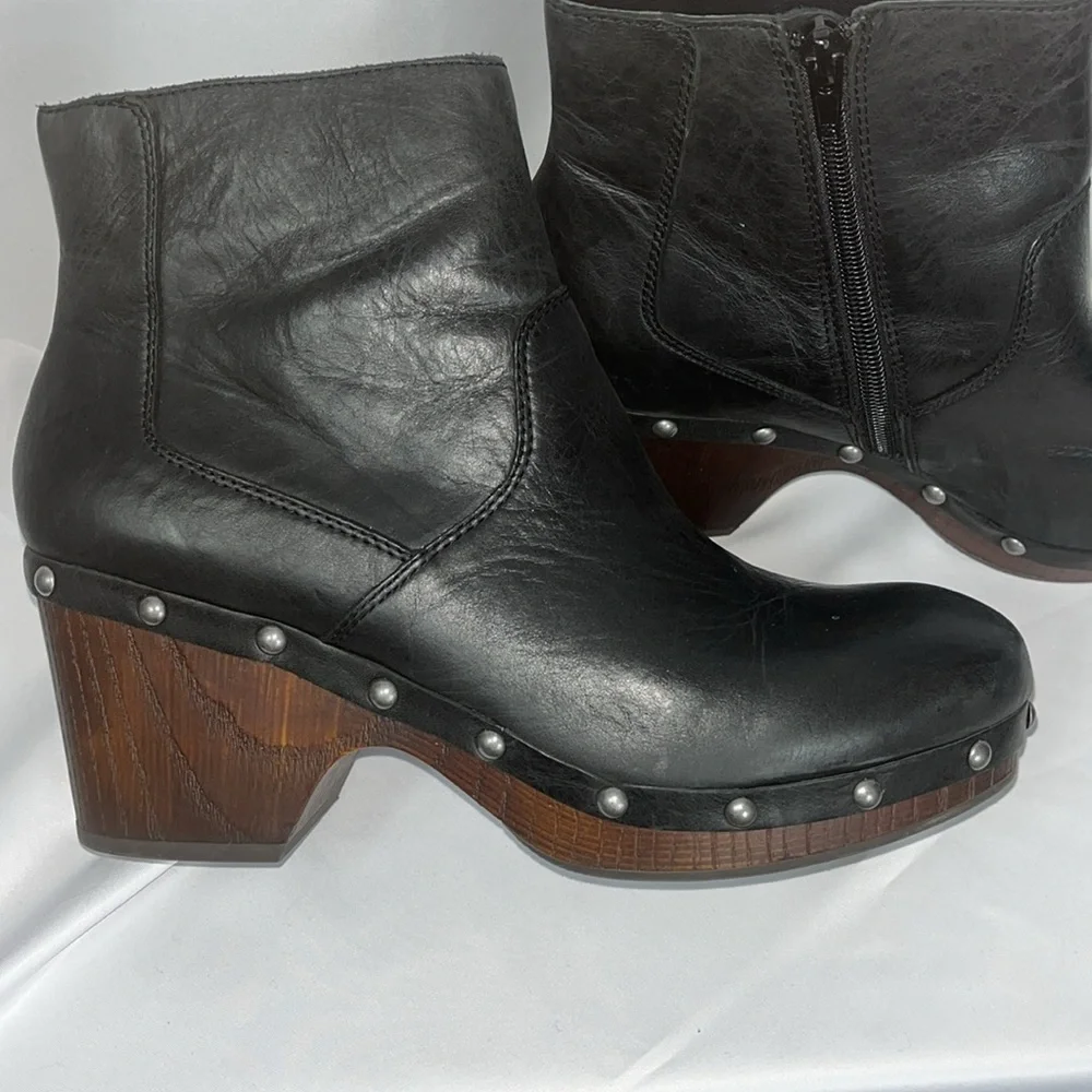 Lucky Brand Yasamin Leather Clog Studded Ankle Boot Sz 10M Black